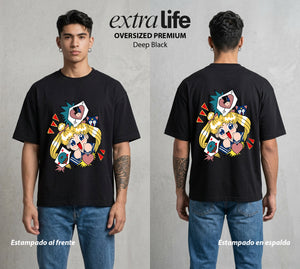Las Guerreras del Cosmos | La Luna del Cosmos #03738 - Playera Oversized Premium | Deep Black - Foto en modelo