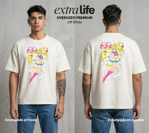 Las Guerreras del Cosmos | La Guerrera del Bien #03745 - Playera Oversized Premium | Off White - Foto en modelo