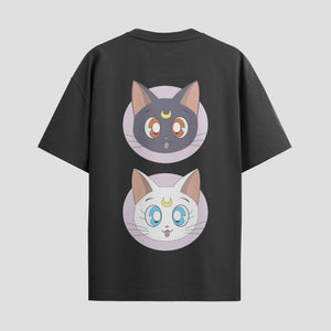 Playera urbana de anime y gaming ExtraLife MX, corte Standard Fit unisex ligero y transpirable en color Deep Black y Pure White, ropa de uso diario para gym y casual.