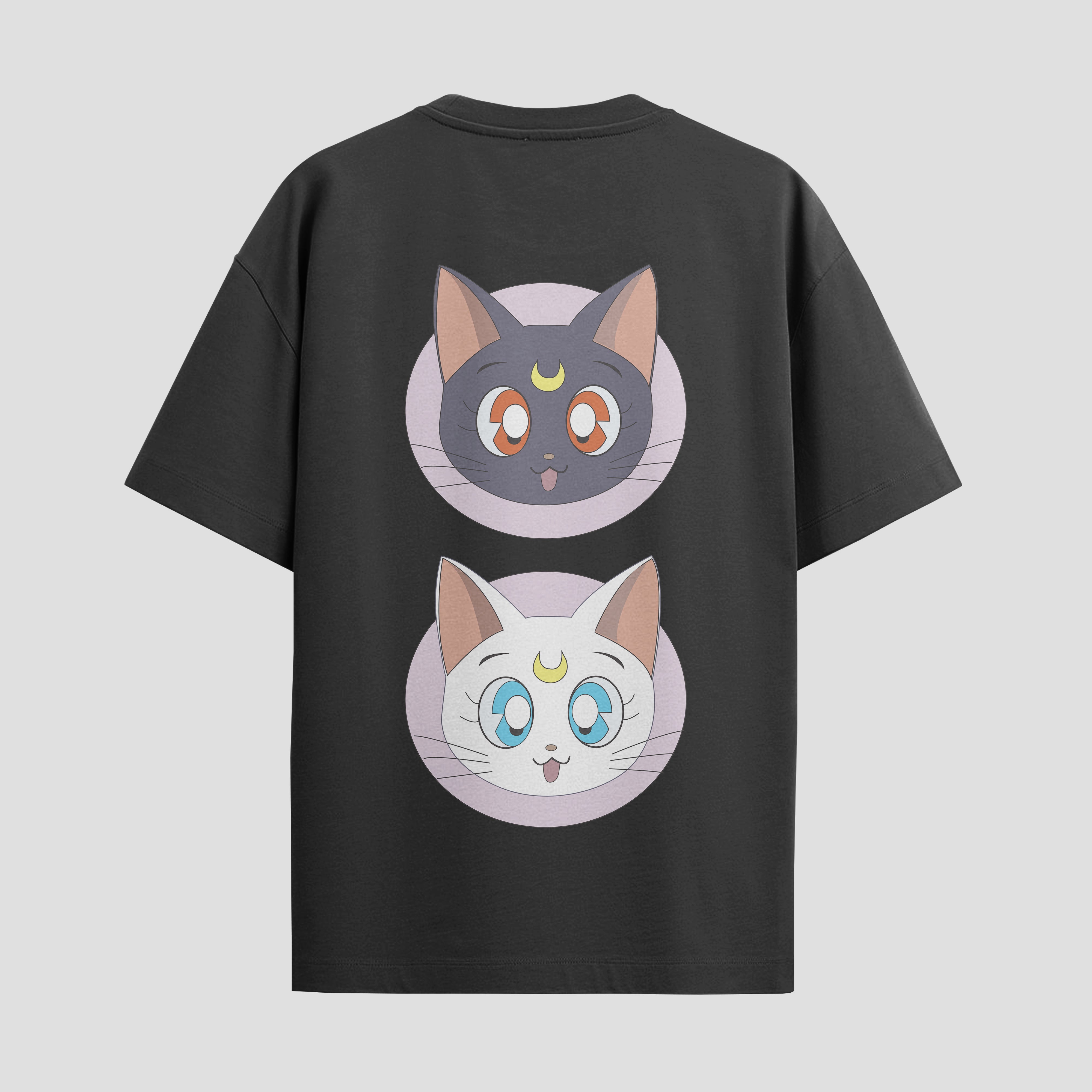 Playera urbana de anime y gaming ExtraLife MX, corte Standard Fit unisex ligero y transpirable en color Deep Black y Pure White, ropa de uso diario para gym y casual.