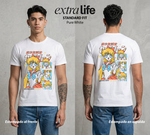 Las Guerreras del Cosmos | El Amor del Bien #03777 - Playera Standard Fit | Pure White - Foto en modelo