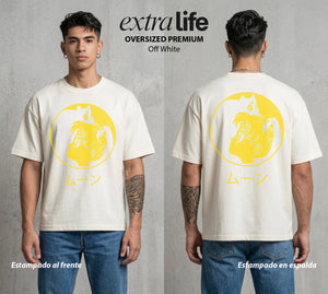 Las Guerreras del Cosmos | El Guardian Felino #03781 - Playera Oversized Premium | Off White - Foto en modelo