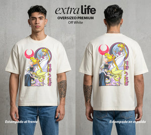 Las Guerreras del Cosmos | La Luna del Cosmos #03785 - Playera Oversized Premium | Off White - Foto en modelo