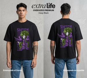 Los Caballeros del Cosmos | El Meteor del Cosmos #03798 - Playera Oversized Premium | Deep Black - Foto en modelo