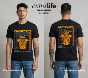 Los Caballeros del Cosmos | El Meteor del Cosmos #03807 - Playera Standard Fit | Deep Black - Foto en modelo