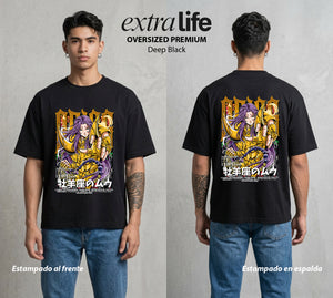 Los Caballeros del Cosmos | El Meteor del Cosmos #03840 - Playera Oversized Premium | Deep Black - Foto en modelo
