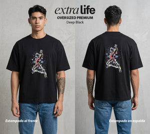 Los Caballeros del Cosmos | El Meteor del Cosmos #03844 - Playera Oversized Premium | Deep Black - Foto en modelo