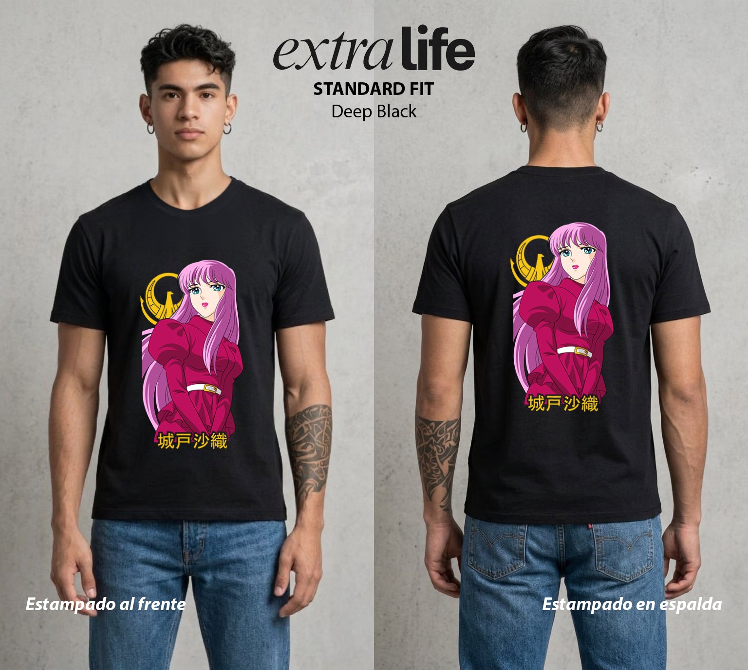 Los Caballeros del Cosmos | El Meteor del Cosmos #03853 - Playera Standard Fit | Deep Black - Foto en modelo