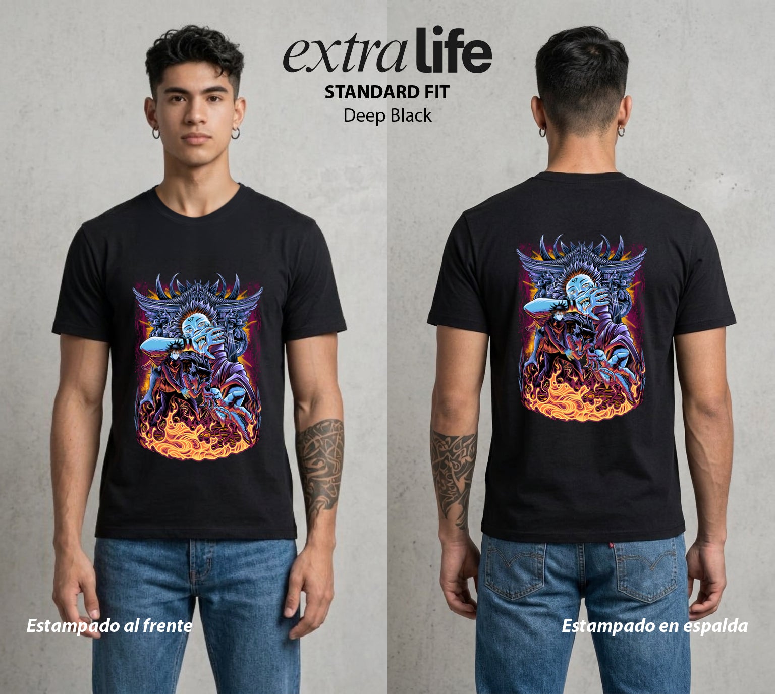 El Arte de las Maldiciones | El Rey Maldito #03878 - Playera Standard Fit | Deep Black - Foto en modelo