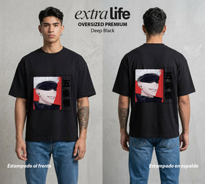 El Arte de las Maldiciones | Los Seis Ojos del Maestro #03904 - Playera Oversized Premium | Deep Black - Foto en modelo