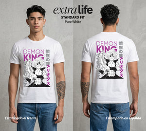 Los Siete Pecados | La Colera del Dragon #03964 - Playera Standard Fit | Pure White - Foto en modelo