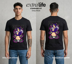 Los Siete Pecados | La Maga del Bien #03968 - Playera Standard Fit | Deep Black - Foto en modelo