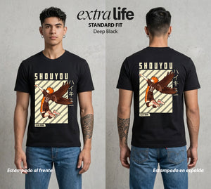 El Vuelo del Voleibol | La Valentía del Amor #03997 - Playera Standard Fit | Deep Black - Foto en modelo