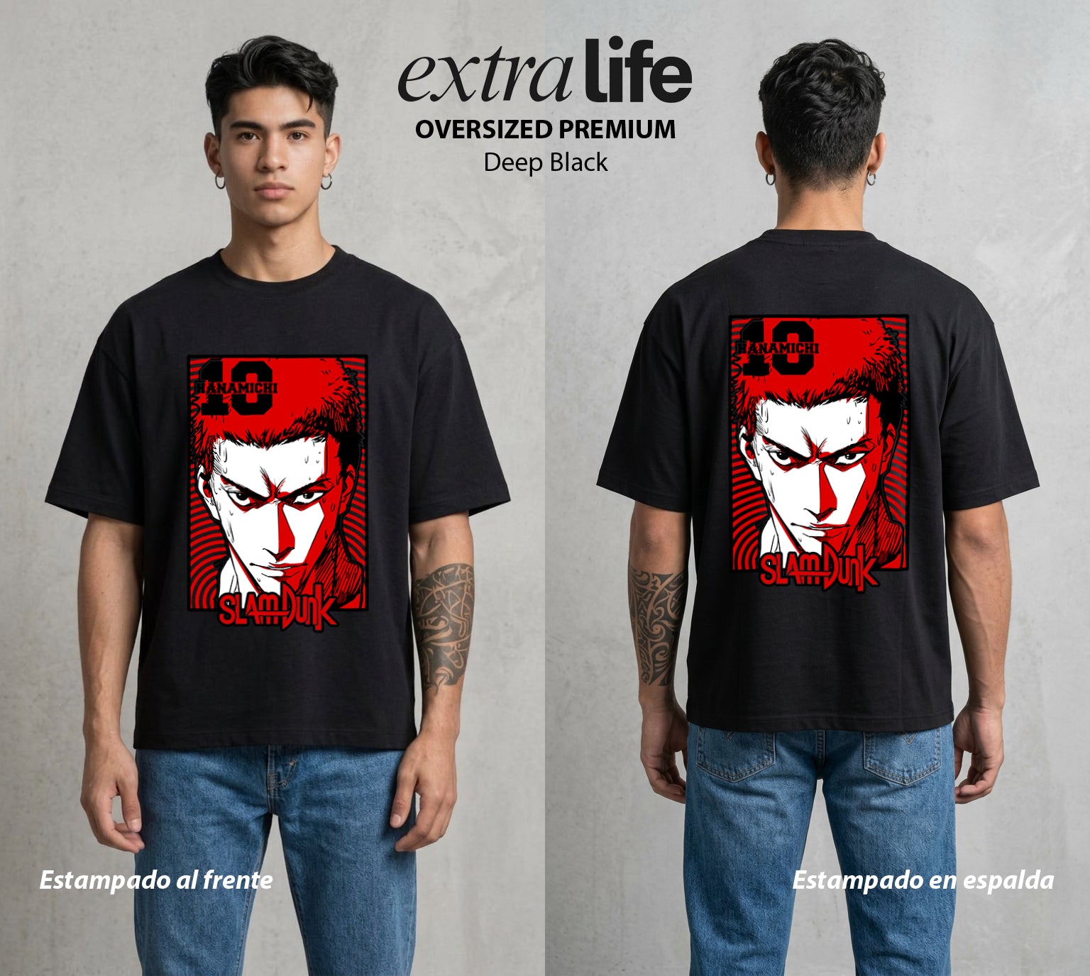 La Cancha del Destino | El Cabello Rojo del Bien #04028 - Playera Oversized Premium | Deep Black - Foto en modelo