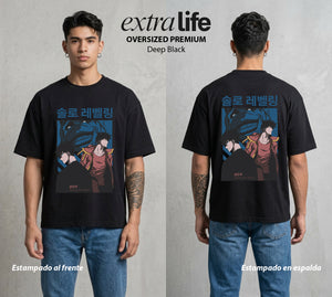 El Cazador Solitario | El Nivel del Bien #04048 - Playera Oversized Premium | Deep Black - Foto en modelo