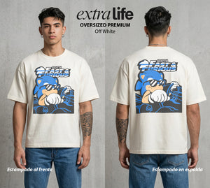 La Velocidad del Erizo | Velocidad y Furia #04073 - Playera Oversized Premium | Off White - Foto en modelo