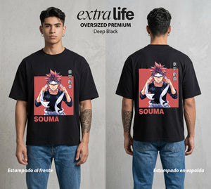 La Batalla de los Sabores | El Sabor del Duelo #04088 - Playera Oversized Premium | Deep Black - Foto en modelo
