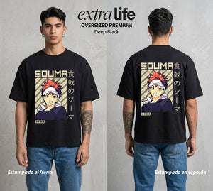 La Batalla de los Sabores | El Cocinero del Bien #04091 - Playera Oversized Premium | Deep Black - Foto en modelo