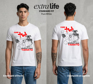 El Acorazado Interestelar | La Hija Libertaria #04097 - Playera Standard Fit | Pure White - Foto en modelo