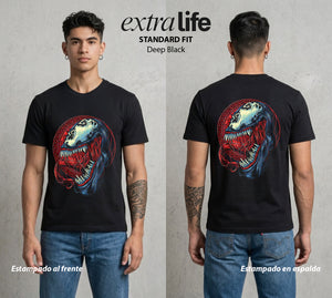 Los Simbiontes | El Simbionte del Bien #04100 - Playera Standard Fit | Deep Black - Foto en modelo