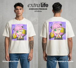 Familia de Operativos | Waku Waku del Bien #04118 - Playera Oversized Premium | Off White - Foto en modelo