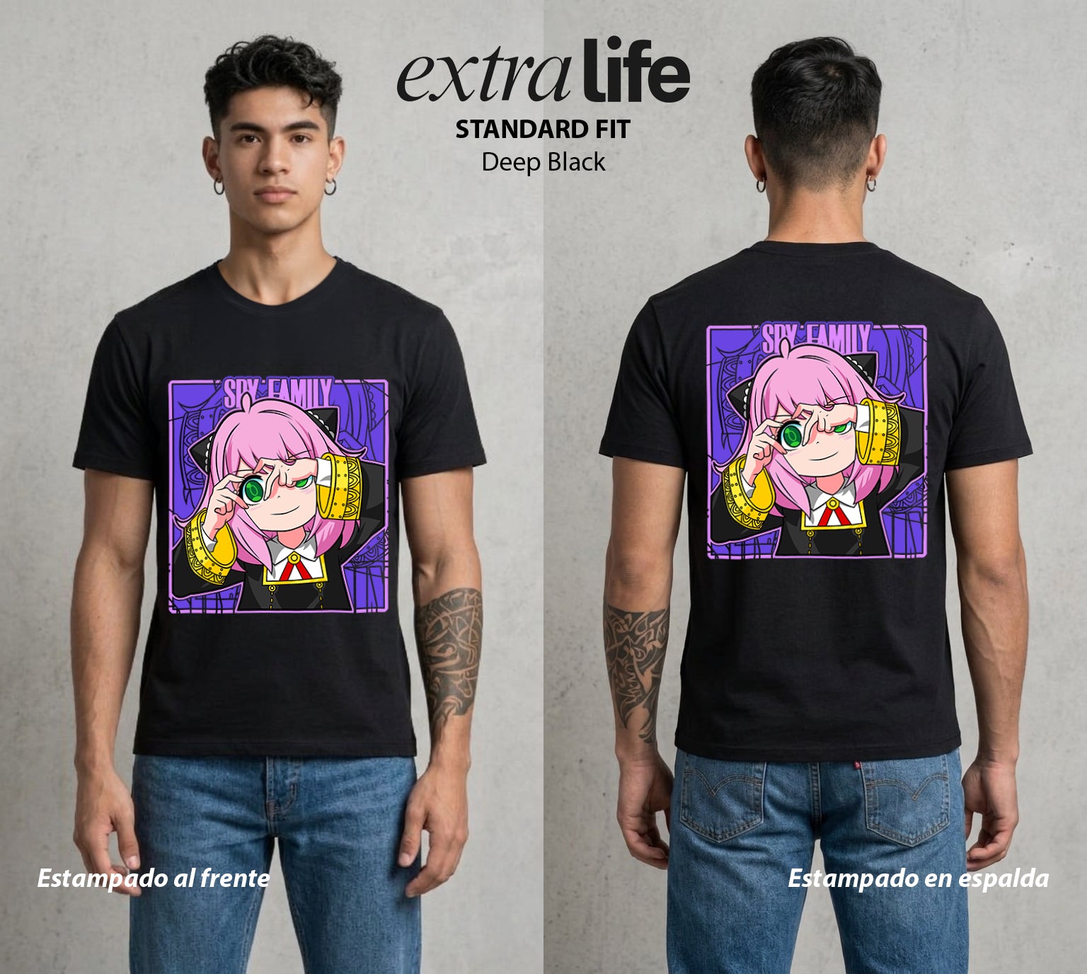 Familia de Operativos | Waku Waku del Bien #04118 - Playera Standard Fit | Deep Black - Foto en modelo