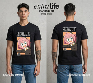 Familia de Operativos | La Agente Telepática #04123 - Playera Standard Fit | Deep Black - Foto en modelo