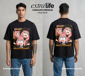 Familia de Operativos | La Espia del Jardin #04131 - Playera Oversized Premium | Deep Black - Foto en modelo