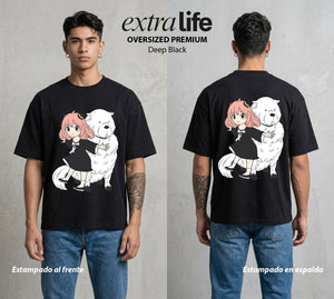 Familia de Operativos | La Espia del Jardin #04142 - Playera Oversized Premium | Deep Black - Foto en modelo