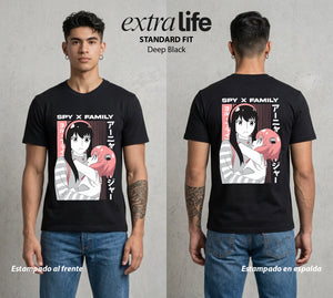 Familia de Operativos | La Madre Asesina #04150 - Playera Standard Fit | Deep Black - Foto en modelo