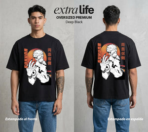 El Arte de las Maldiciones | Dedos del Rey #04219 - Playera Oversized Premium | Deep Black - Foto en modelo