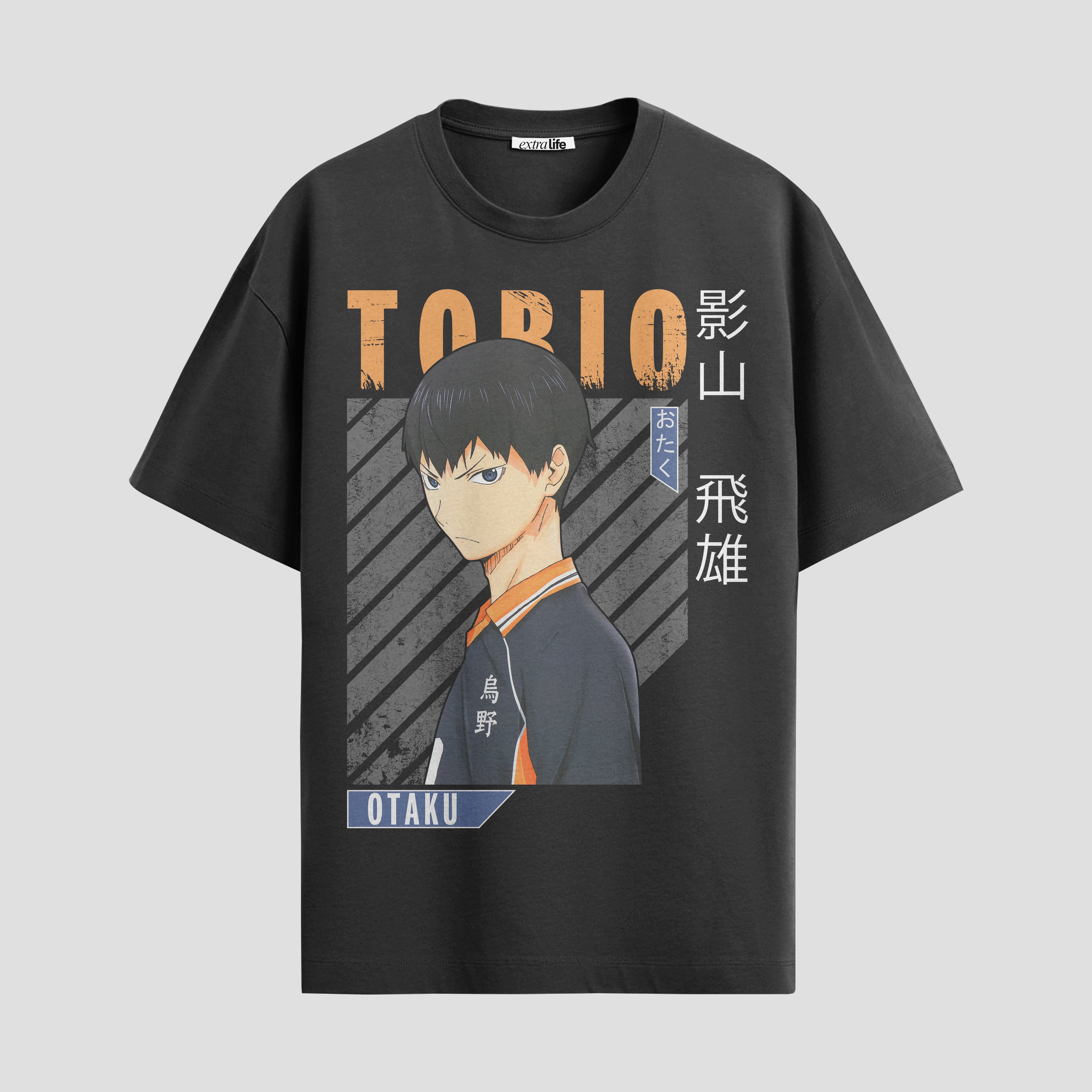 Playera urbana de anime y gaming ExtraLife MX, corte Standard Fit unisex ligero y transpirable en color Deep Black y Pure White, ropa de uso diario para gym y casual.