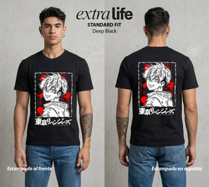 Pandillas del Tiempo | La Lealtad del Colmillo #04368 - Playera Standard Fit | Deep Black - Foto en modelo
