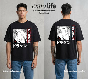 Pandillas del Tiempo | El Vice del Toman #04370 - Playera Oversized Premium | Deep Black - Foto en modelo