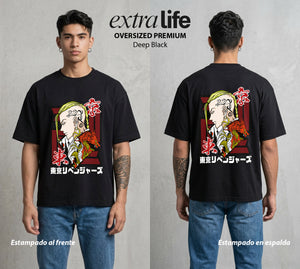 Pandillas del Tiempo | El Dragon Tatuado #04372 - Playera Oversized Premium | Deep Black - Foto en modelo
