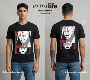 Pandillas del Tiempo | El Viajero del Tiempo #04379 - Playera Standard Fit | Deep Black - Foto en modelo