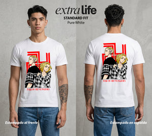 Pandillas del Tiempo | El Dragon del Norte #04398 - Playera Standard Fit | Pure White - Foto en modelo