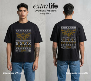 La Navidad Gamer | La Princesa del Triforce Navidad Gamer #04437 - Playera Oversized Premium | Deep Black - Foto en modelo
