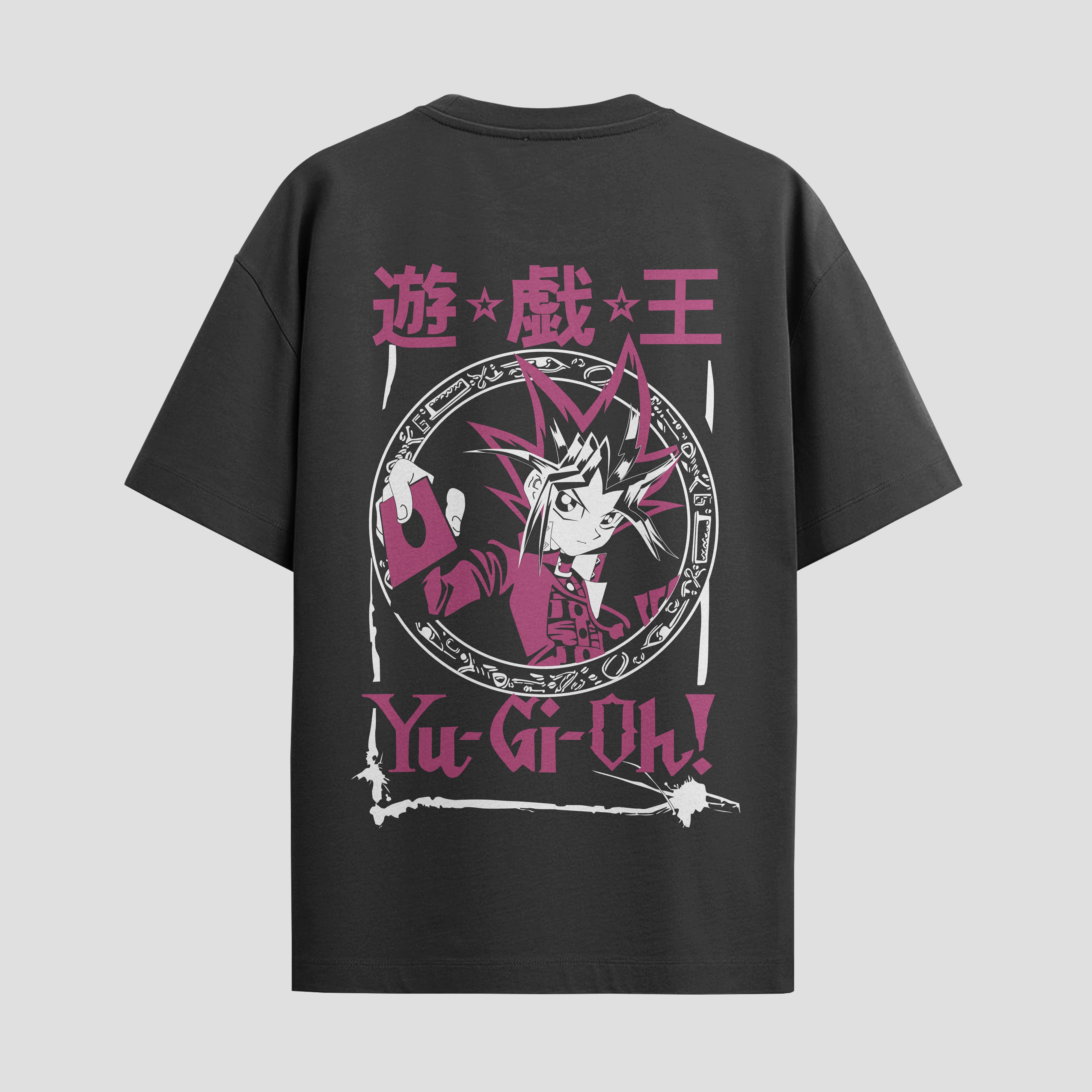 Playera urbana de anime y gaming ExtraLife MX, corte Standard Fit unisex ligero y transpirable en color Deep Black y Pure White, ropa de uso diario para gym y casual.