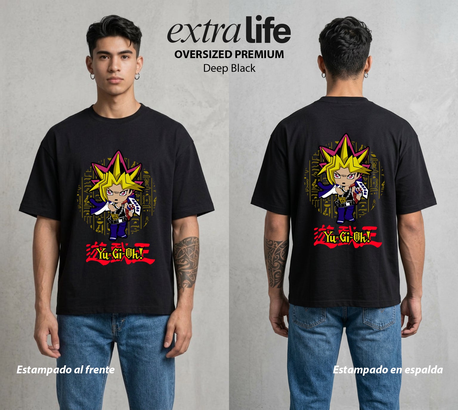 El Duelo del Destino | Cara a Cara el Duelo Chibi #04483 - Playera Oversized Premium | Deep Black - Foto en modelo