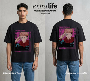 El Arte de las Maldiciones | El Portador del Rey #04536 - Playera Oversized Premium | Deep Black - Foto en modelo