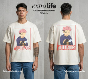 El Arte de las Maldiciones | El Recipiente del Rey #04538 - Playera Oversized Premium | Off White - Foto en modelo