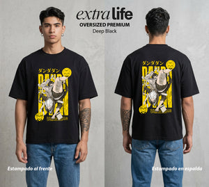 Lo Paranormal Cotidiano | Poder del Más Allá #04575 - Playera Oversized Premium | Deep Black - Foto en modelo