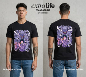El Arte de las Maldiciones | Heredero de la Maldición #04683 - Playera Standard Fit | Deep Black - Foto en modelo