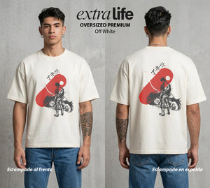 Neo Tokyo | Luz de Neo Tokyo #04700 - Playera Oversized Premium | Off White - Foto en modelo