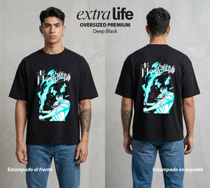 El Hijo del Diablo | Llama Azul Exorcista I #04730 - Playera Oversized Premium | Deep Black - Foto en modelo