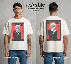 La Prueba del Cazador | Ojos Carmesí #04789 - Playera Oversized Premium | Off White - Foto en modelo